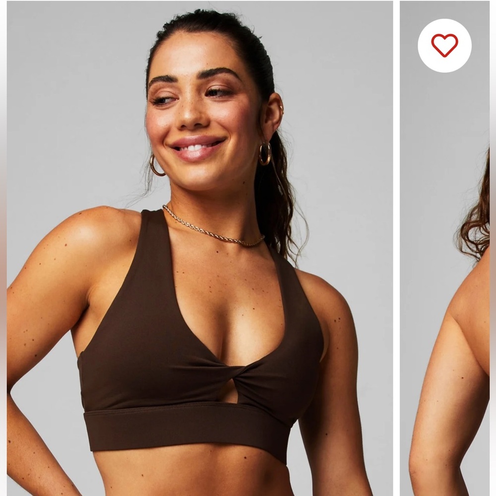 Oasis Twist Medium Impact Sports Bra in Cacao S